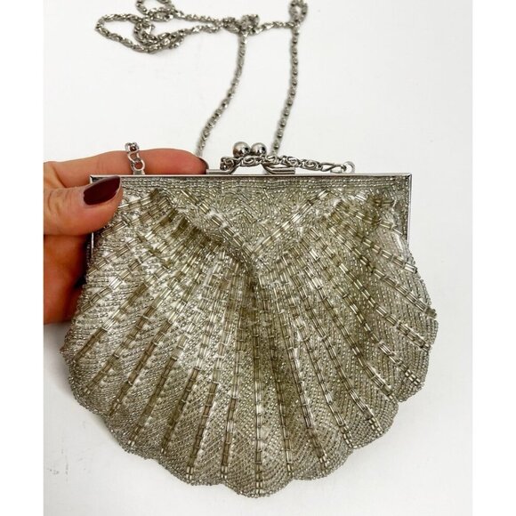 Touch Ups Silver Beaded Mini Clutch Shell Shape Silver Chan Art Deco Gatsby - Picture 1 of 11